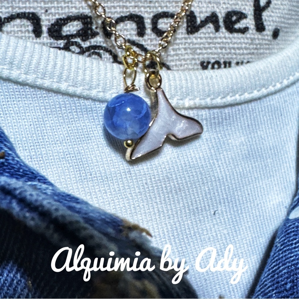 DAINTY GOLD AQUAMARINE PENDANT NECKLACE - Picture 2 of 2